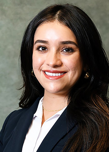 Valeria Lozano-Muncy, Attorney